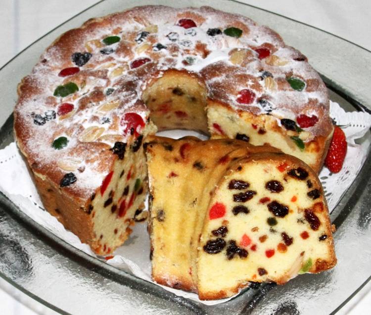 Stollen Cake
